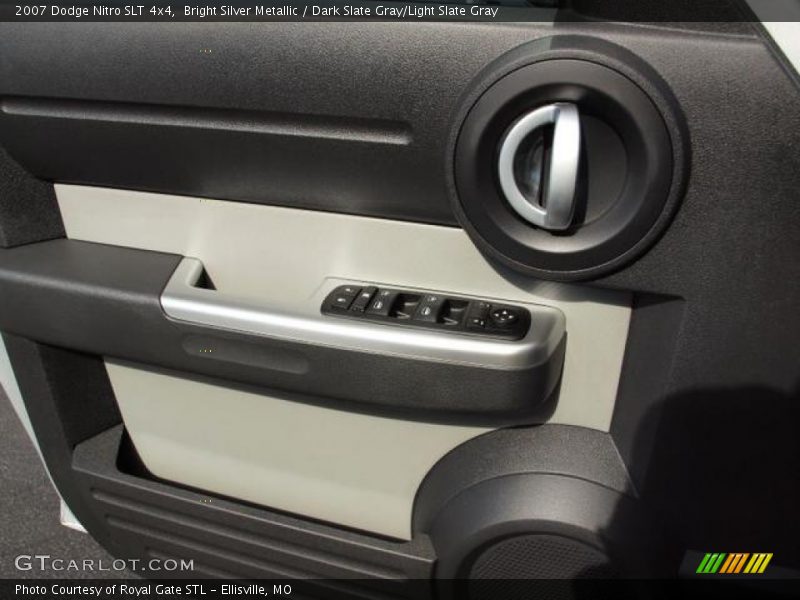 Bright Silver Metallic / Dark Slate Gray/Light Slate Gray 2007 Dodge Nitro SLT 4x4