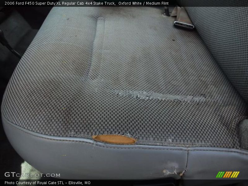 Oxford White / Medium Flint 2006 Ford F450 Super Duty XL Regular Cab 4x4 Stake Truck