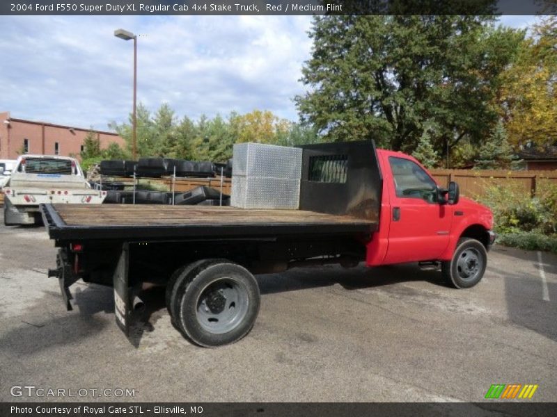 Red / Medium Flint 2004 Ford F550 Super Duty XL Regular Cab 4x4 Stake Truck