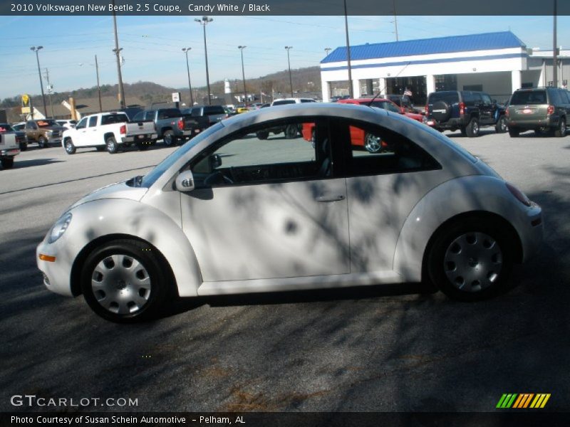 Candy White / Black 2010 Volkswagen New Beetle 2.5 Coupe