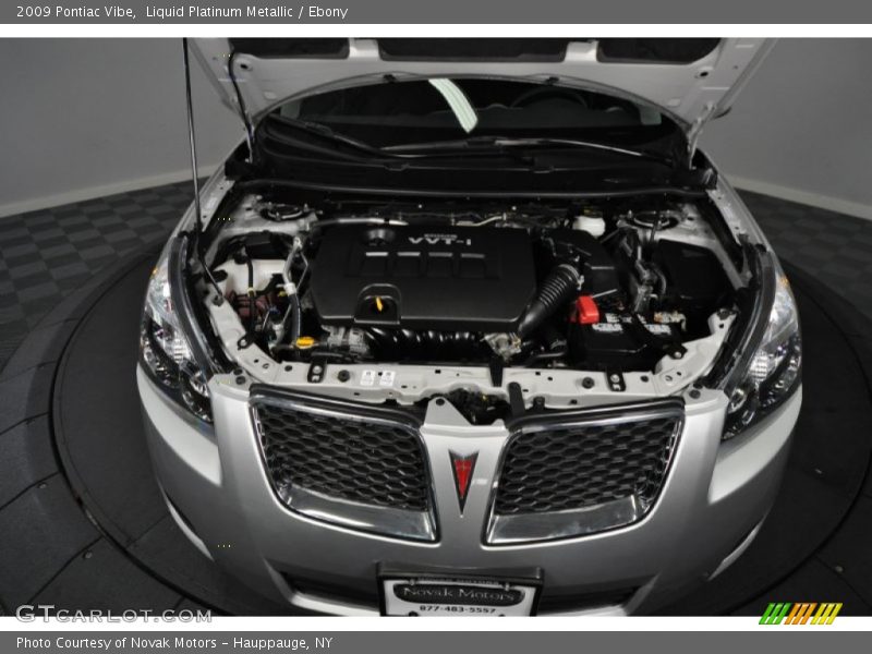 Liquid Platinum Metallic / Ebony 2009 Pontiac Vibe