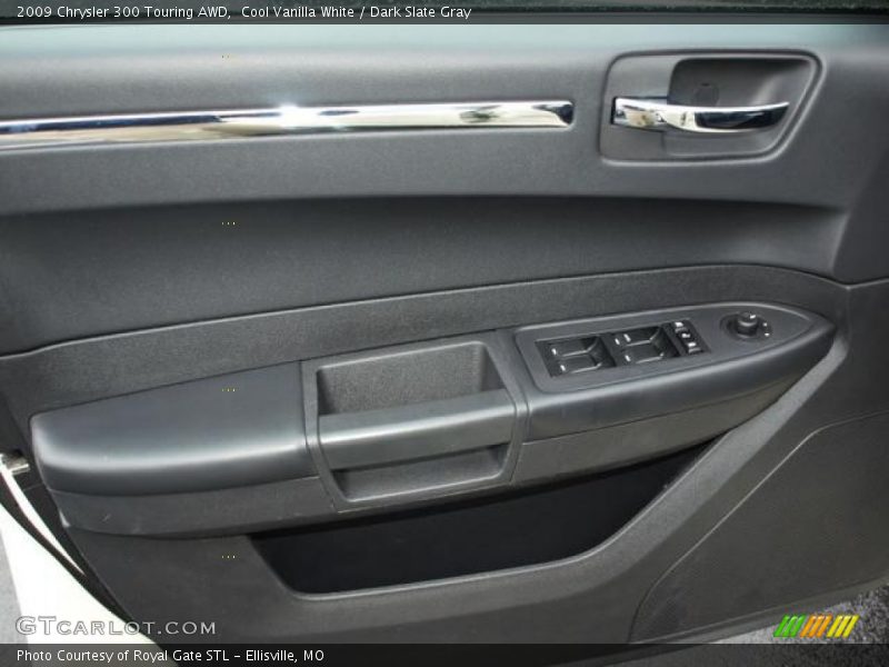Cool Vanilla White / Dark Slate Gray 2009 Chrysler 300 Touring AWD