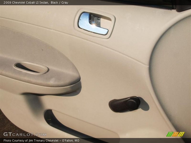 Black / Gray 2009 Chevrolet Cobalt LS Sedan