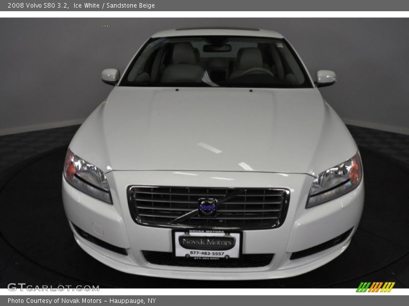 Ice White / Sandstone Beige 2008 Volvo S80 3.2