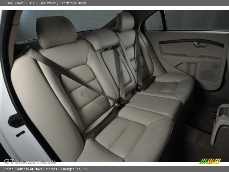 Ice White / Sandstone Beige 2008 Volvo S80 3.2
