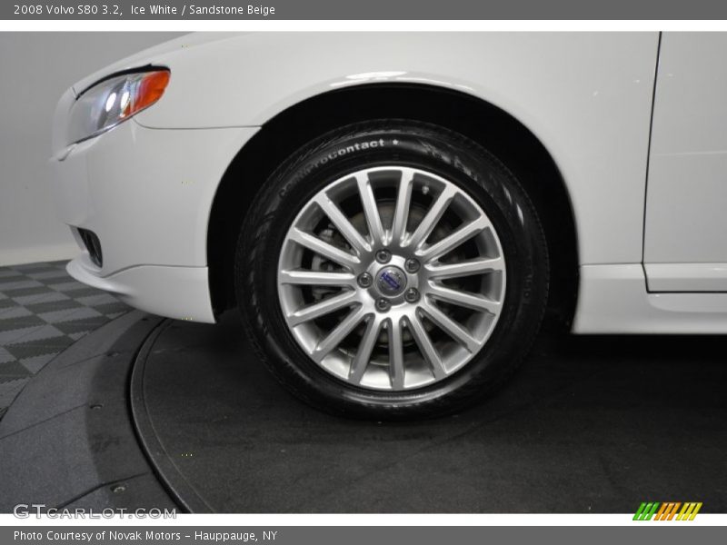 Ice White / Sandstone Beige 2008 Volvo S80 3.2