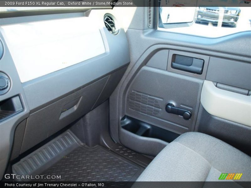 Oxford White / Stone/Medium Stone 2009 Ford F150 XL Regular Cab