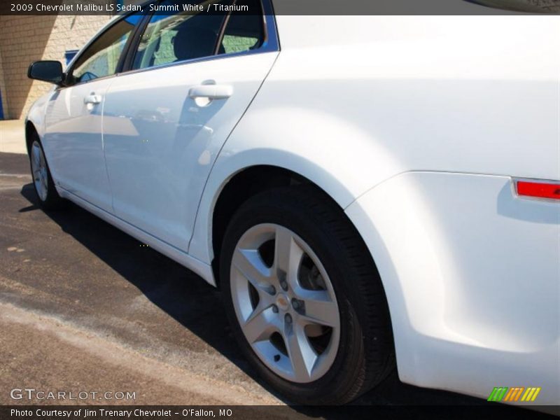 Summit White / Titanium 2009 Chevrolet Malibu LS Sedan