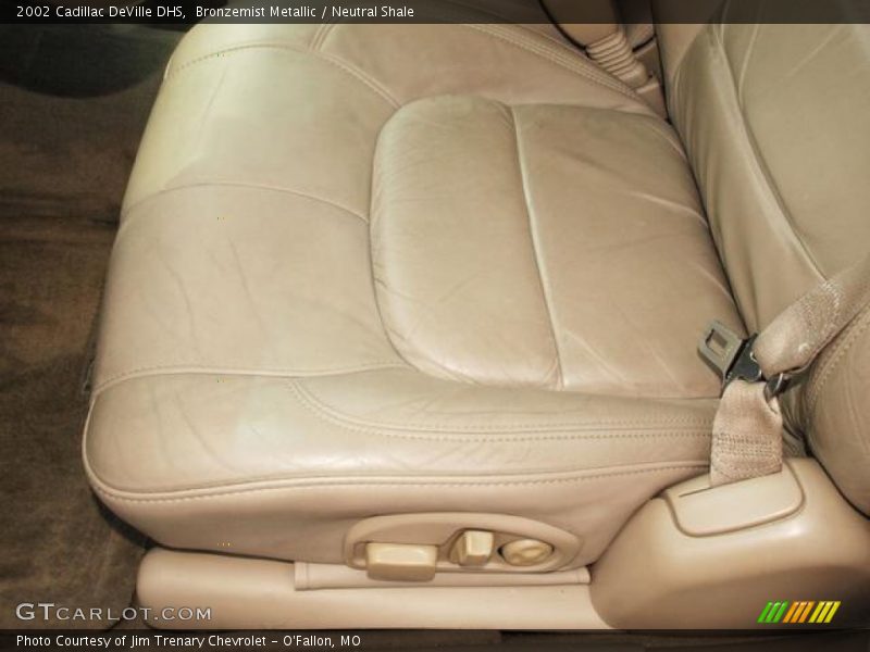 Bronzemist Metallic / Neutral Shale 2002 Cadillac DeVille DHS