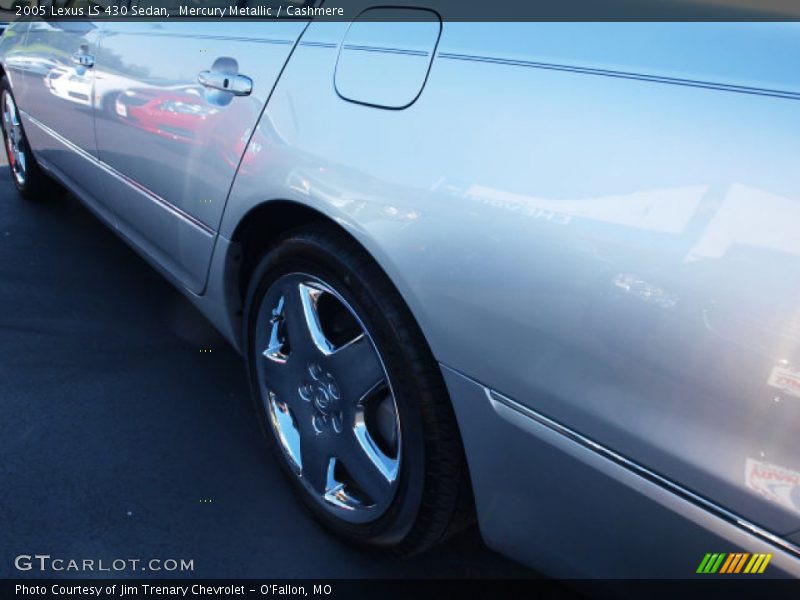 Mercury Metallic / Cashmere 2005 Lexus LS 430 Sedan