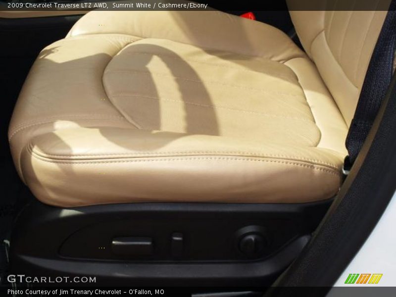 Summit White / Cashmere/Ebony 2009 Chevrolet Traverse LTZ AWD