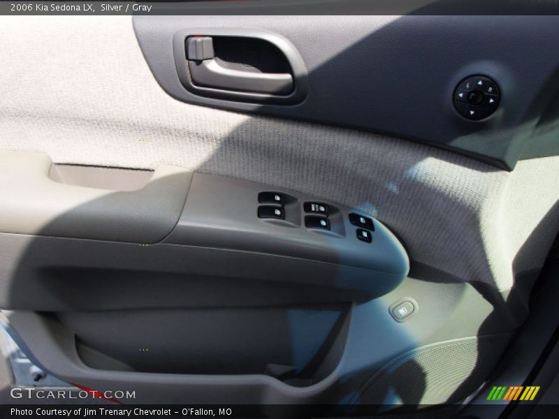 Silver / Gray 2006 Kia Sedona LX