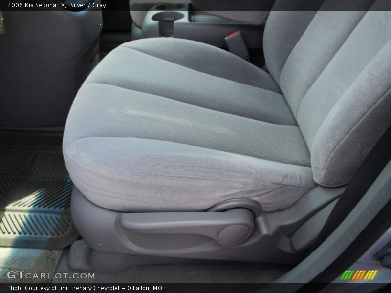 Silver / Gray 2006 Kia Sedona LX
