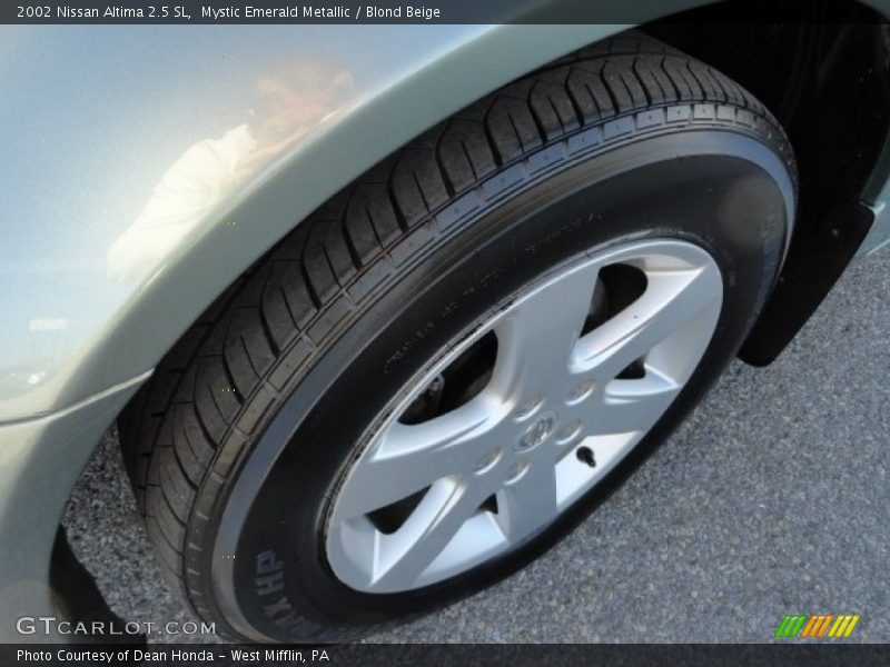 Mystic Emerald Metallic / Blond Beige 2002 Nissan Altima 2.5 SL