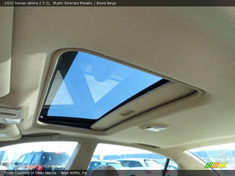 Mystic Emerald Metallic / Blond Beige 2002 Nissan Altima 2.5 SL