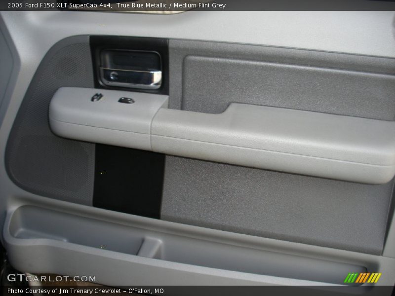 True Blue Metallic / Medium Flint Grey 2005 Ford F150 XLT SuperCab 4x4