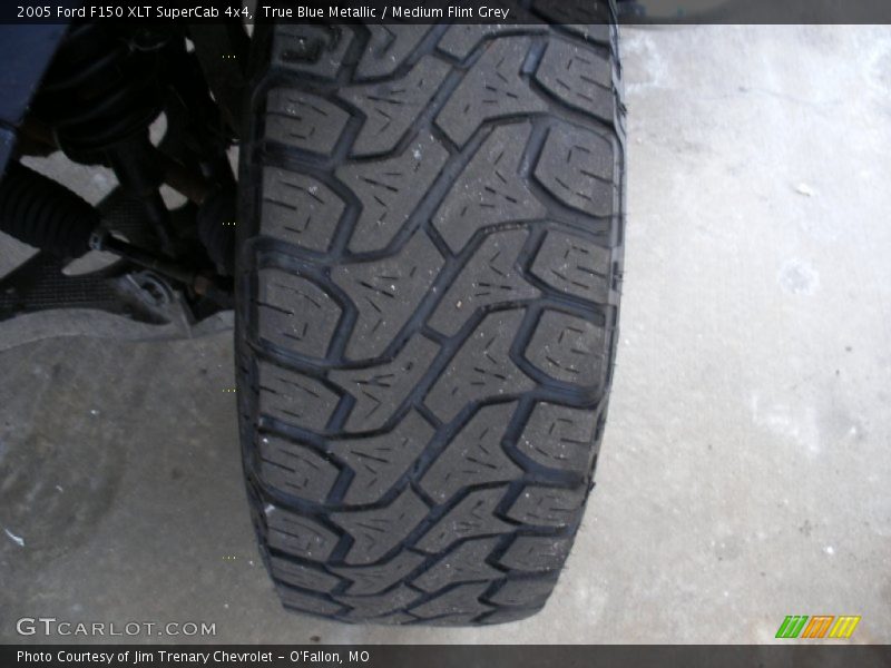 True Blue Metallic / Medium Flint Grey 2005 Ford F150 XLT SuperCab 4x4