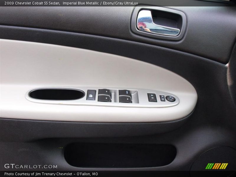 Door Panel of 2009 Cobalt SS Sedan