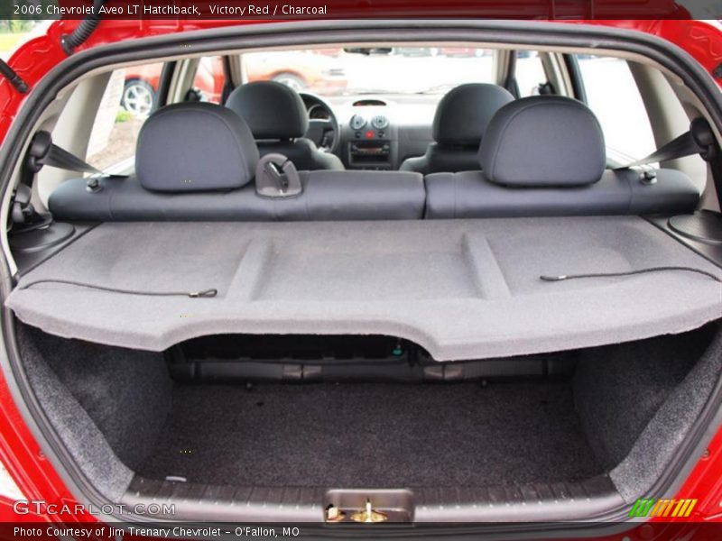  2006 Aveo LT Hatchback Trunk