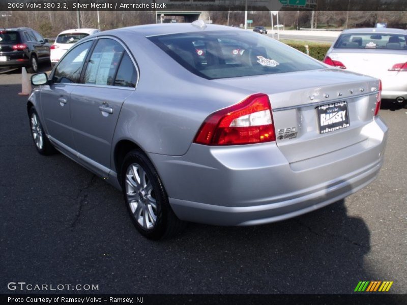 Silver Metallic / Anthracite Black 2009 Volvo S80 3.2