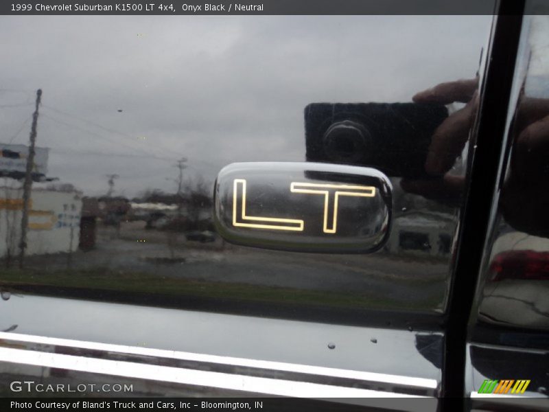  1999 Suburban K1500 LT 4x4 Logo