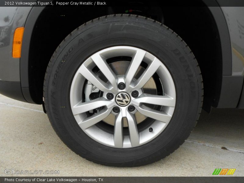 Pepper Gray Metallic / Black 2012 Volkswagen Tiguan S