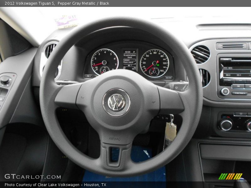 Pepper Gray Metallic / Black 2012 Volkswagen Tiguan S