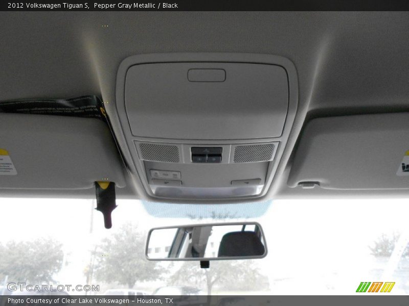 Pepper Gray Metallic / Black 2012 Volkswagen Tiguan S