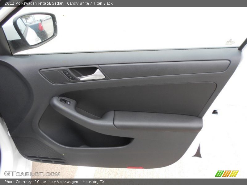Candy White / Titan Black 2012 Volkswagen Jetta SE Sedan