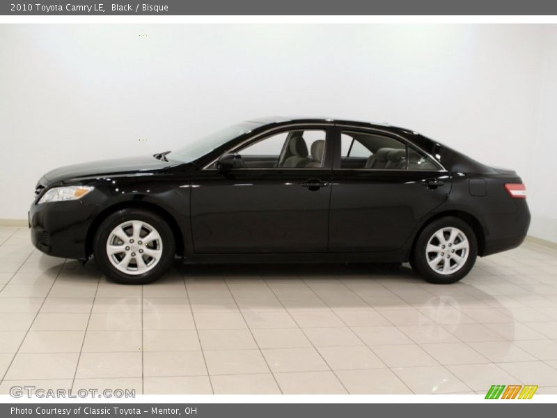 Black / Bisque 2010 Toyota Camry LE