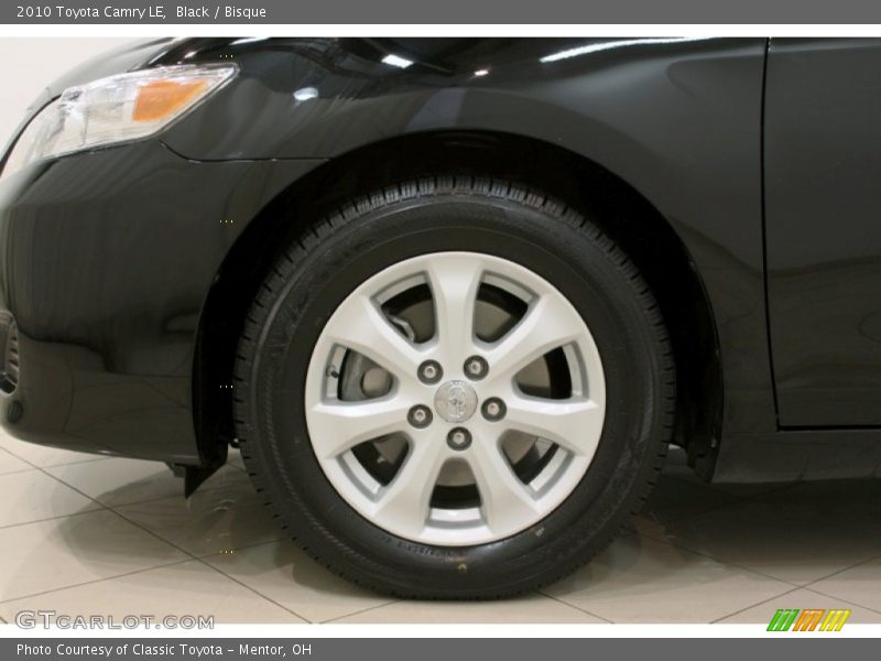 Black / Bisque 2010 Toyota Camry LE
