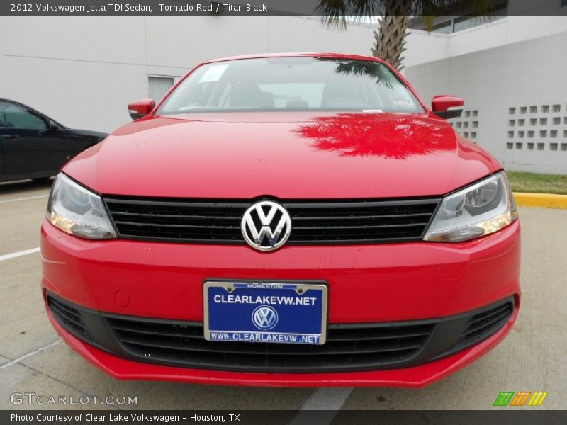 Tornado Red / Titan Black 2012 Volkswagen Jetta TDI Sedan