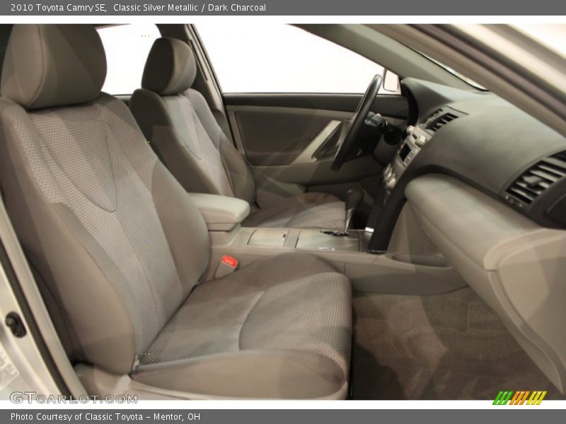 Classic Silver Metallic / Dark Charcoal 2010 Toyota Camry SE
