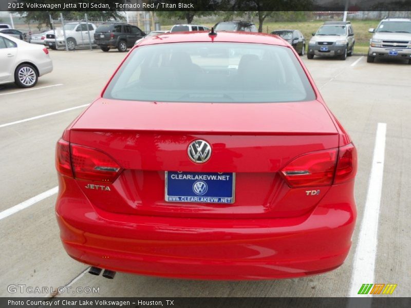 Tornado Red / Titan Black 2012 Volkswagen Jetta TDI Sedan