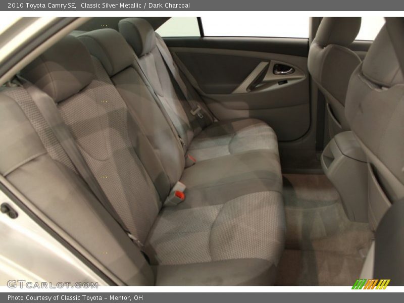 Classic Silver Metallic / Dark Charcoal 2010 Toyota Camry SE