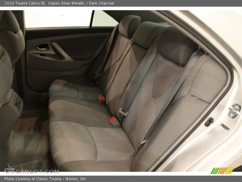 Classic Silver Metallic / Dark Charcoal 2010 Toyota Camry SE