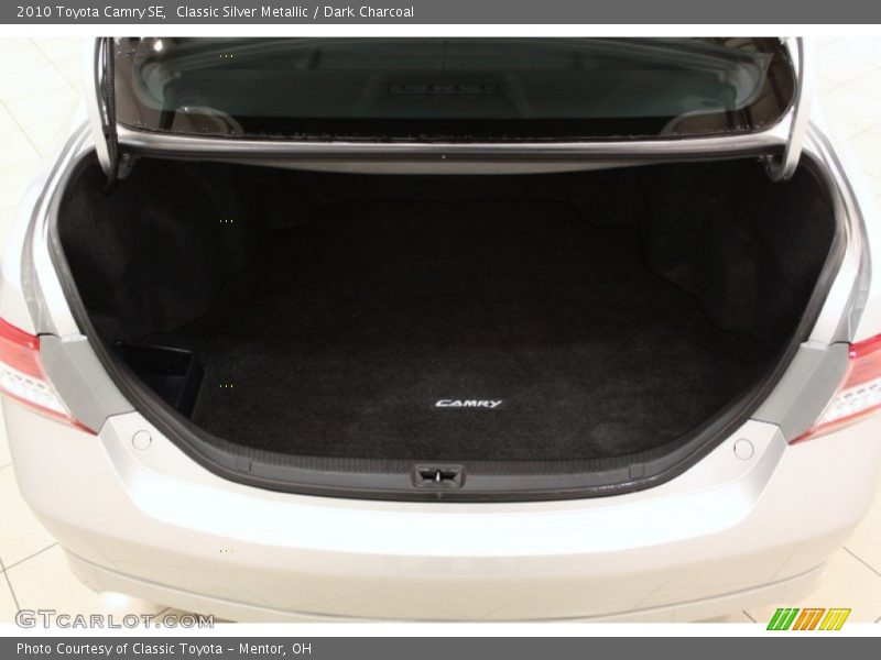 Classic Silver Metallic / Dark Charcoal 2010 Toyota Camry SE