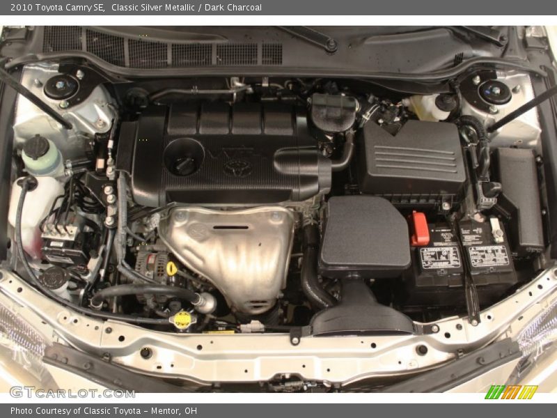 Classic Silver Metallic / Dark Charcoal 2010 Toyota Camry SE
