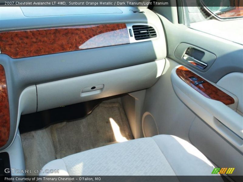 Sunburst Orange Metallic / Dark Titanium/Light Titanium 2007 Chevrolet Avalanche LT 4WD