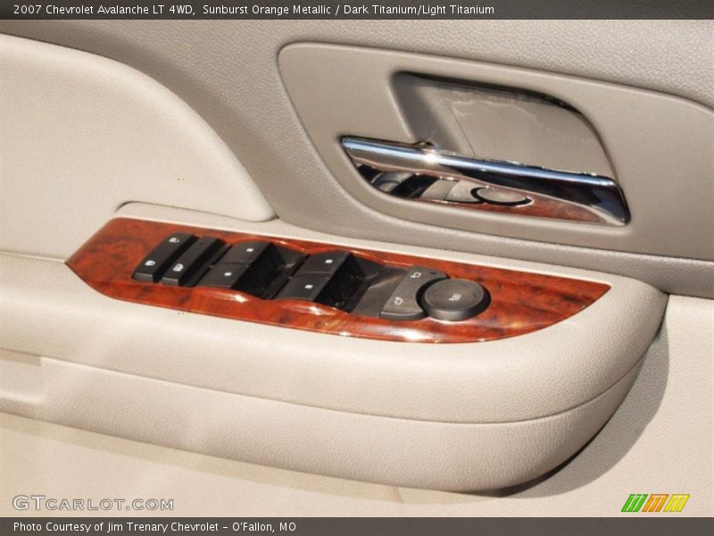 Sunburst Orange Metallic / Dark Titanium/Light Titanium 2007 Chevrolet Avalanche LT 4WD