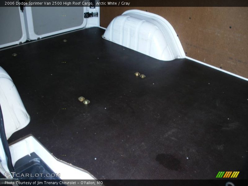  2006 Sprinter Van 2500 High Roof Cargo Trunk