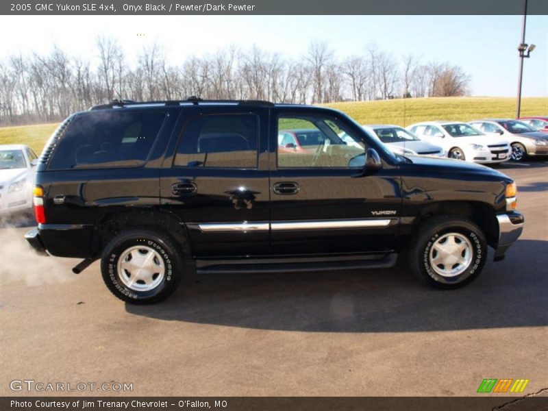 Onyx Black / Pewter/Dark Pewter 2005 GMC Yukon SLE 4x4