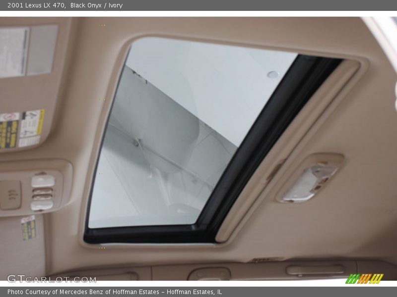 Black Onyx / Ivory 2001 Lexus LX 470