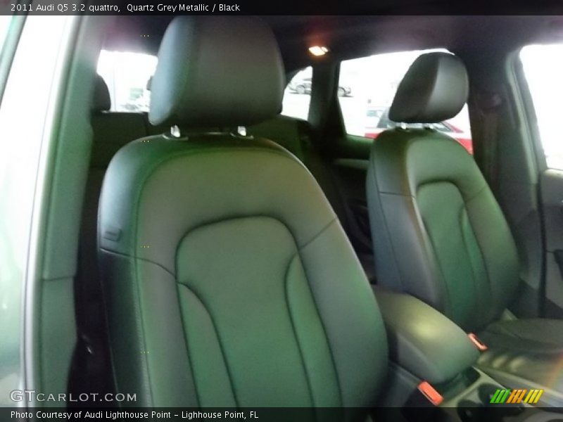 Quartz Grey Metallic / Black 2011 Audi Q5 3.2 quattro