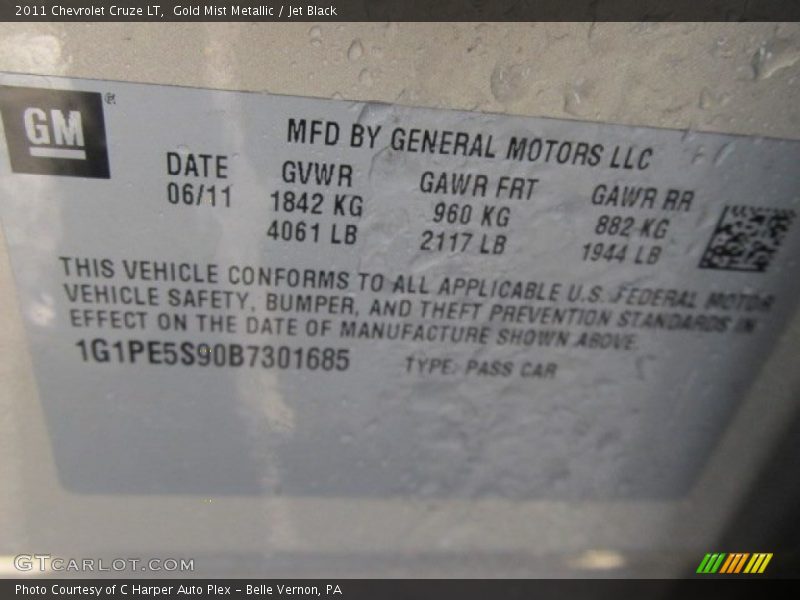 Gold Mist Metallic / Jet Black 2011 Chevrolet Cruze LT