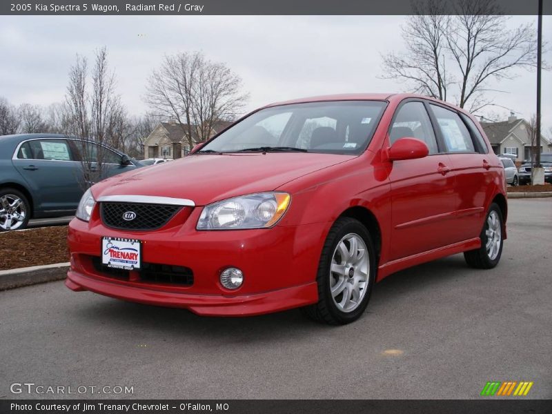 Radiant Red / Gray 2005 Kia Spectra 5 Wagon