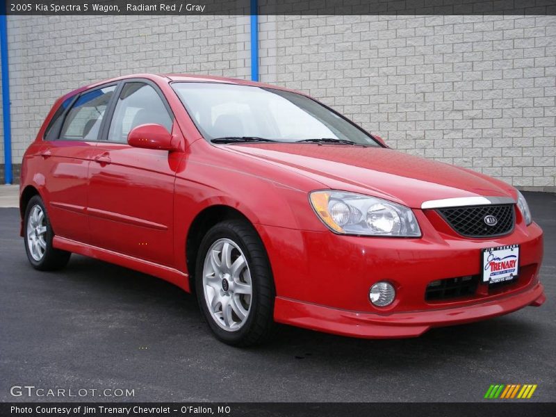 Radiant Red / Gray 2005 Kia Spectra 5 Wagon