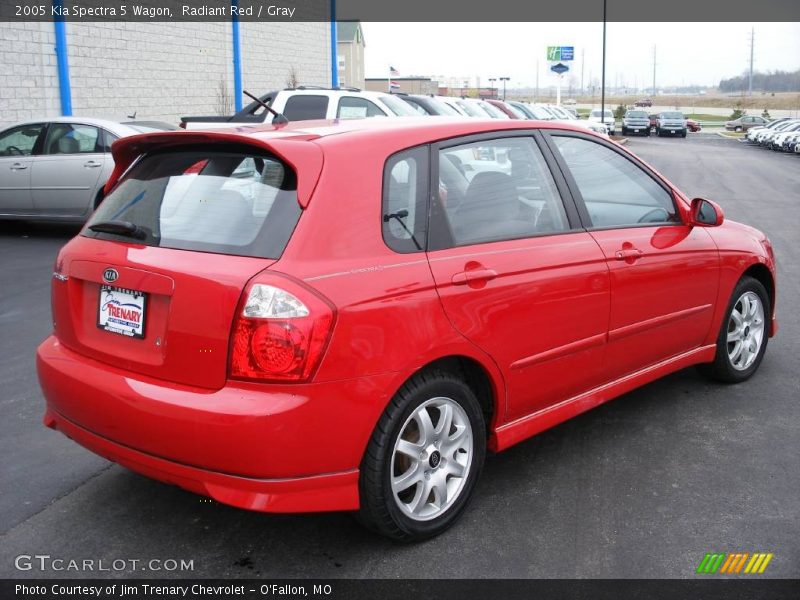 Radiant Red / Gray 2005 Kia Spectra 5 Wagon