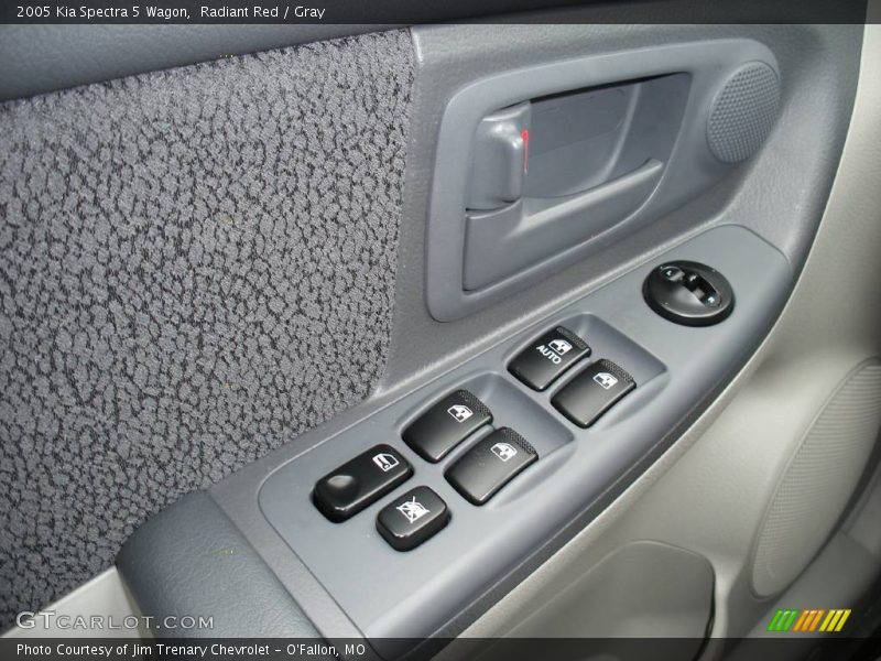 Radiant Red / Gray 2005 Kia Spectra 5 Wagon