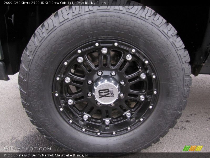 Custom Wheels of 2009 Sierra 2500HD SLE Crew Cab 4x4